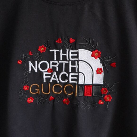 The North Face x Gucci M Grey Embroidered Collab Floral Cropped T-Shirt Crew Top - Picture 5 of 9